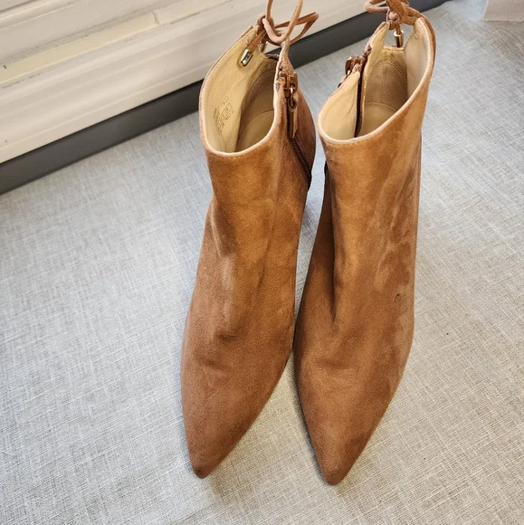 Stuart Weitzman Cappuccino Tieback Block Bootie - Size 7.5 *PLZ READ DESCRIPTION - Picture 4 of 13